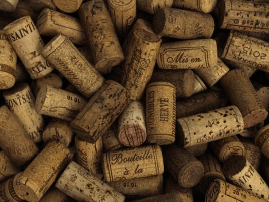 Korkverschlüsse oder Drehverschlüsse: Was ist besser für Wein?