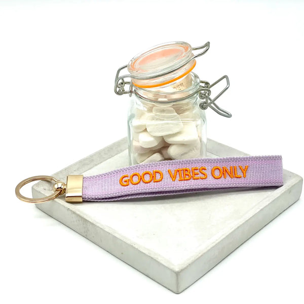 Statement Schlüsselanhänger - GOOD VIBES ONLY
