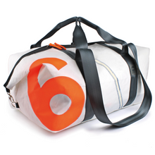Laden Sie das Bild in den Galerie-Viewer, Maritime Reisetasche Leichte XL-Sport- und Reisetasche - 360° Kutter XL recyceltes Segeltuch
